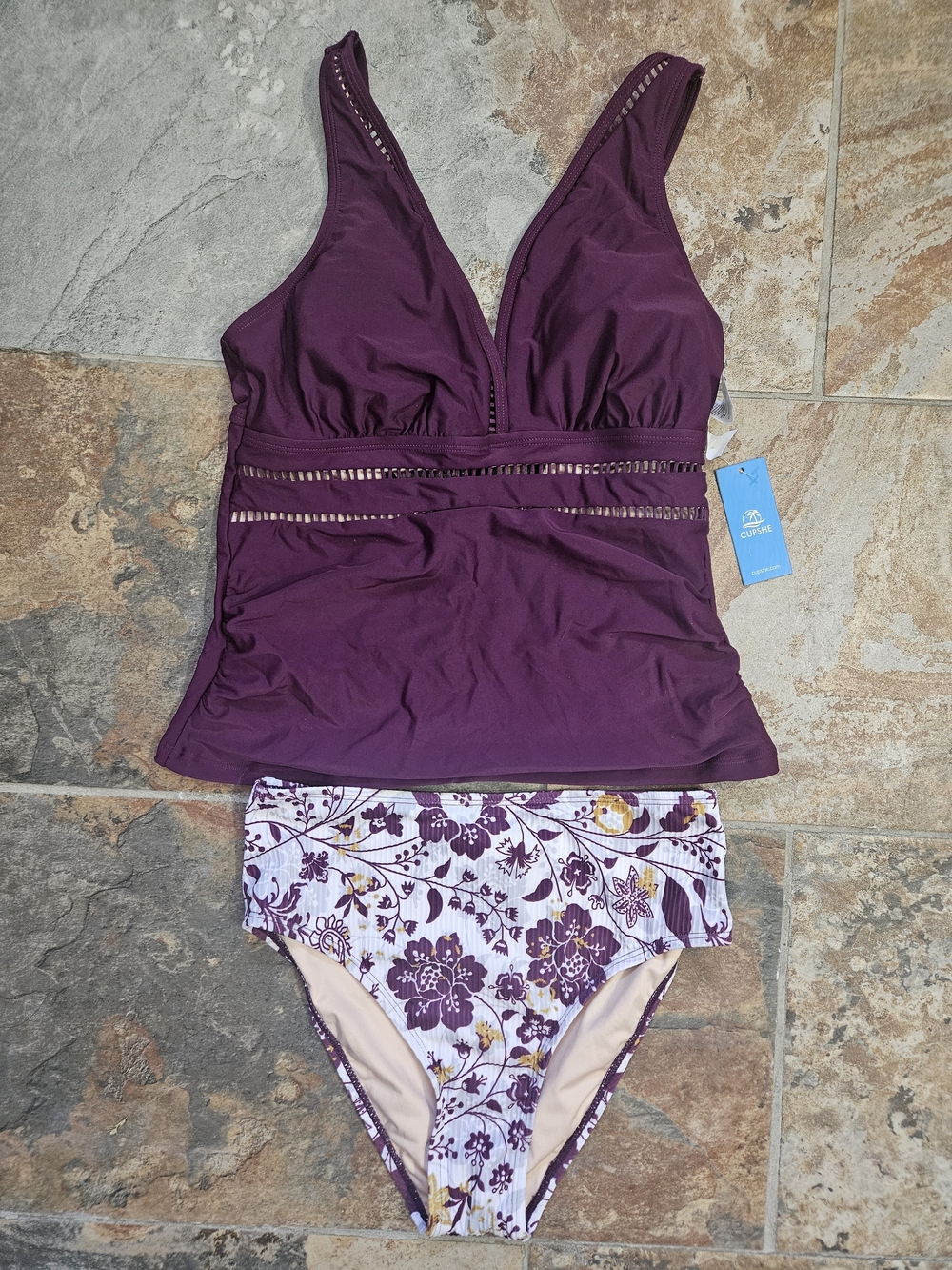 NWT-Medium Cutout V-Neck Tankini Top & Boho Mid Rise Set - Picture 2 of 6
